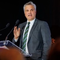 Антъни Агота 