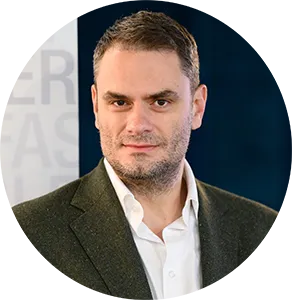 Илия Кръстев