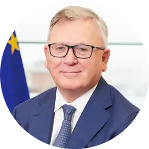 Никола Шмит