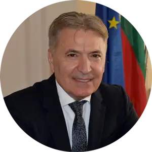 Д-р Петко Николов