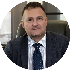 Валентин Николов